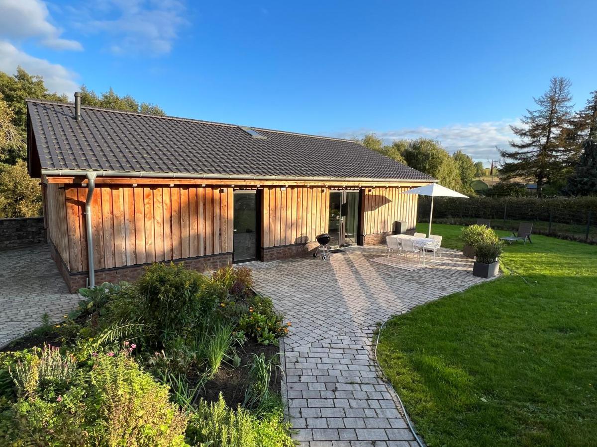 Ferienhaus Auszeit Mit Sauna Schwarz Exterior photo
